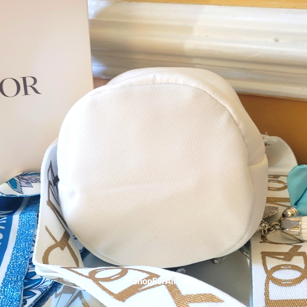 Dior - Picture 9 of 16